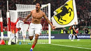 Tiago Tomás celebra o golo da vitória do Estugarda