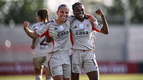 Lúcia Alves e Diana Silva 