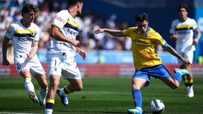 Pedro Amaral remata contra o Famalicão