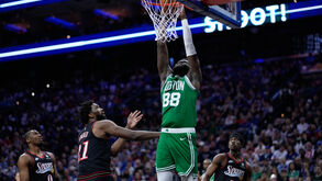 Neemias Queta somou 9 pontos frente aos 76ers