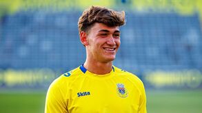 Mateo Flores, médio do Arouca