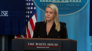 «Viúva expectante»: porta-voz da Casa Branca critica Jimmy Kimmel por comentário sobre Melania Trump 