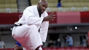 Campeão olímpico Teddy Riner regressa à competição em agosto