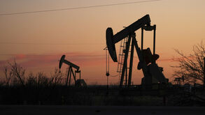 Cenário de exploração petrolífera com receios de tensão no Médio Oriente