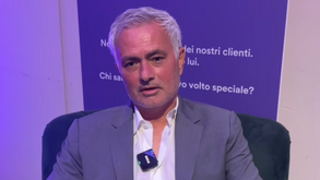José Mourinho durante o evento da Prima Assicurazioni