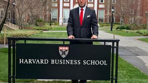 Mauro Xavier conclui formação executiva na Harvard Business School