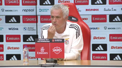 Mourinho: «Eu sou aquele que ganhou tudo, que ganhou tudo muitas vezes e que repetiu»