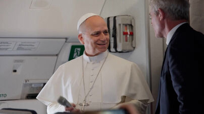 «Continuarei a manifestar-me veementemente contra a guerra»: Papa Leão XIV responde a críticas de Donald Trump 