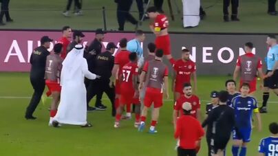 Golo anulado nos descontos provocada caos: polícia teve de travar a fúria dos jogadores de Paulo Sousa