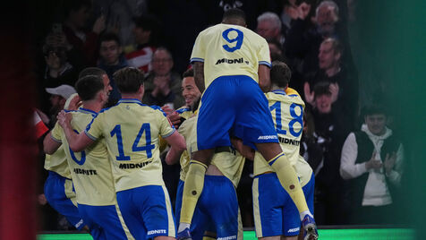 Southampton festeja vitória frente ao Arsenal