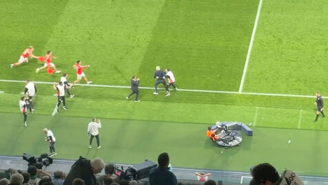 A reação de Mourinho ao golo de Rafa: técnico do Benfica estava à procura de quem?