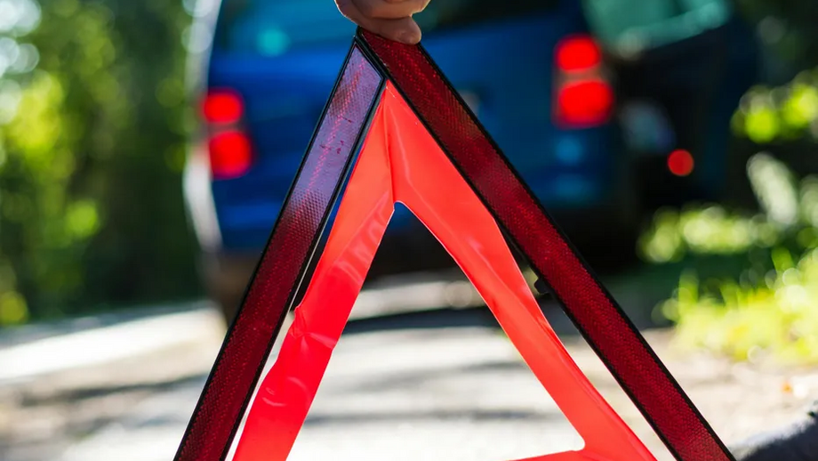 Além das duas vítimas mortais, colisão causou ainda três feridos leves