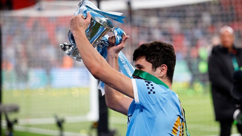 Khusanov agradece apoio de Guardiola no City