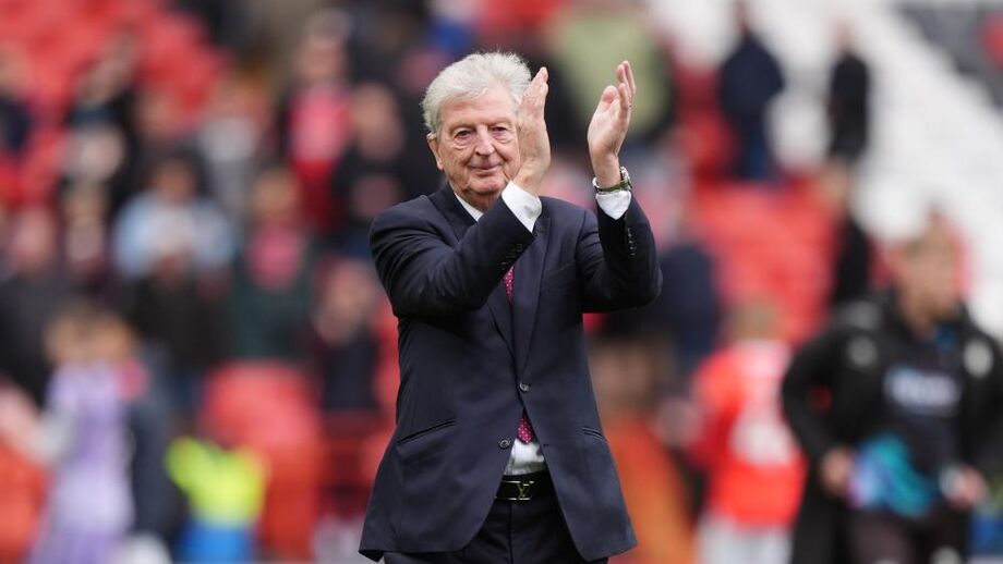 Roy Hodgson vence primeiro jogo no "regresso a casa" ao Bristol City