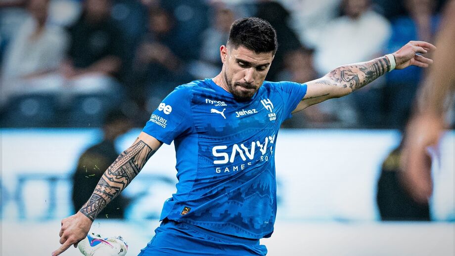 Rúben Neves reage à arbitragem de Luís Godinho após jogo do Al Hilal