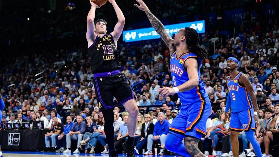 Austin Reaves no duelo entre OKC e Lakers