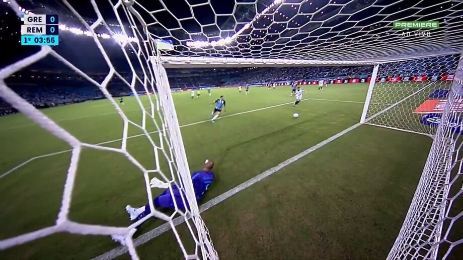 Gabriel Taliari não vai esquecer tão cedo aquilo que fez no Grémio-Remo