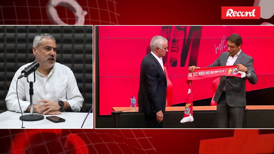 Sérgio Krithinas, diretor executivo de Record, analisa impacto do discurso do treinador do Benfica