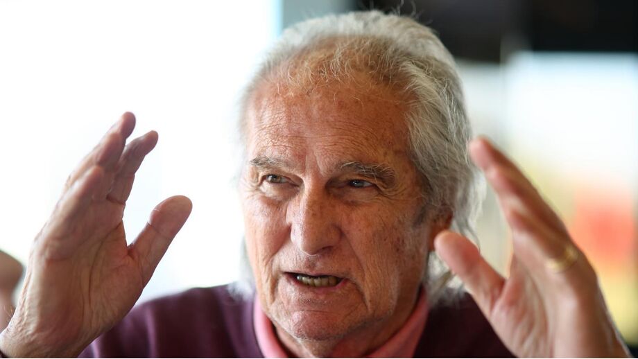 Manuel José em entrevista a Record