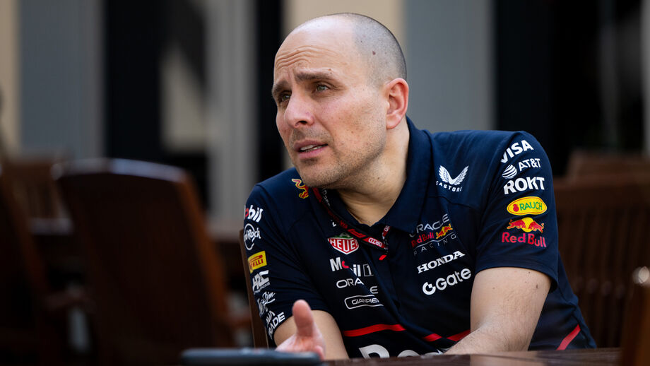 Engenheiro de Verstappen troca Red Bull pela McLaren em 2028