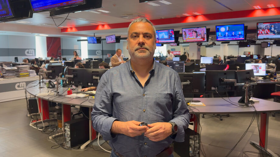 O diretor do Record Sérgio Krithinas explica o que está em causa