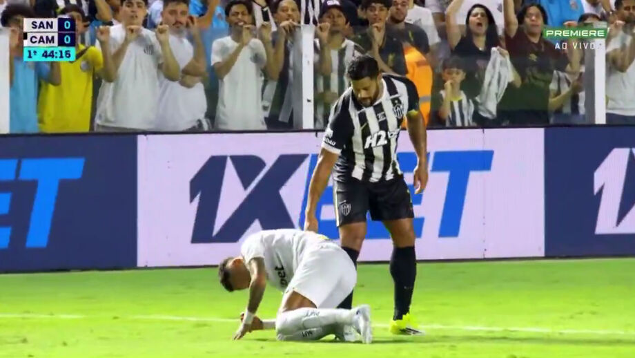  Reencontro de velhos 'amigos' acabou por não sorrir no final ao jogador do At. Mineiro