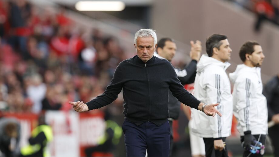 José Mourinho durante o Benfica-Nacional