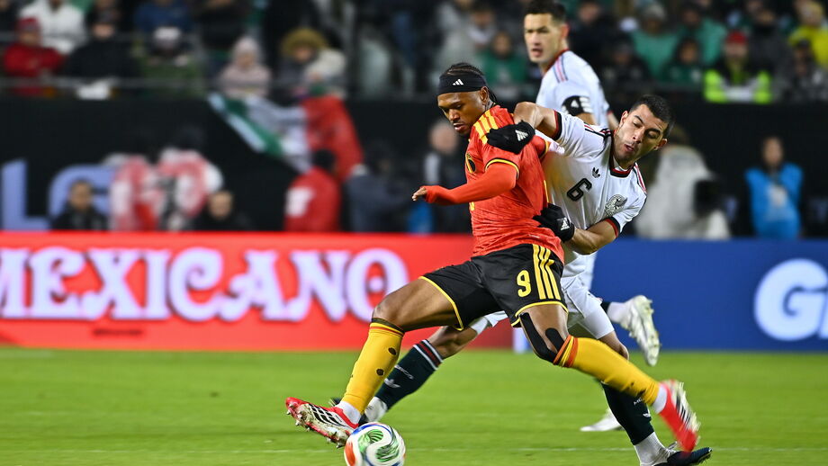 Lois Openda ao serviço da seleção belga frente ao México 