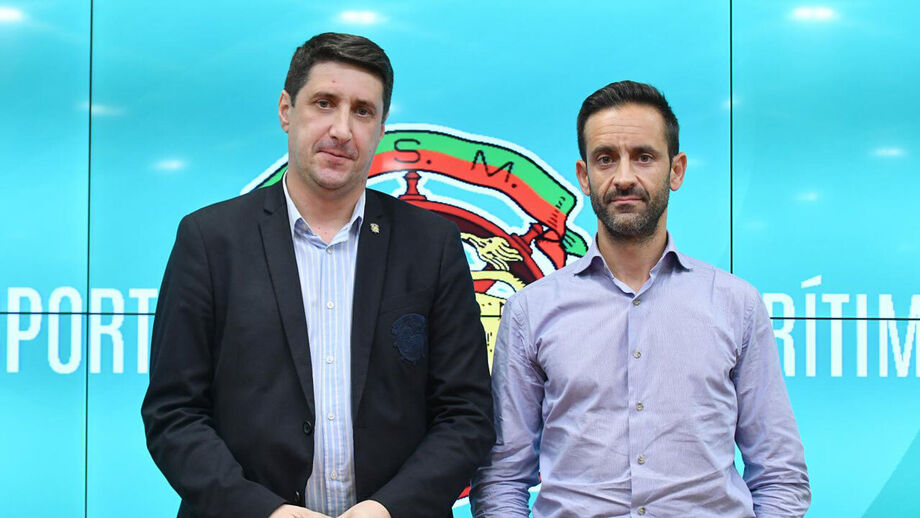 Carlos André Gomes e o treinador Miguel Moita