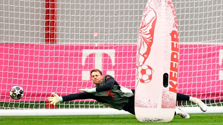 Neuer mantém foco no Bayern, apesar de rumores sobre Inglaterra