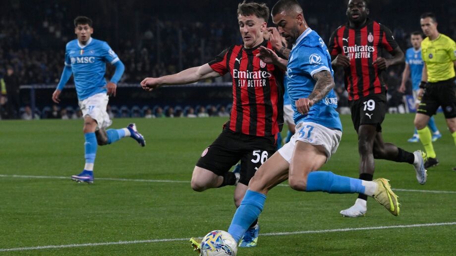 Spinazzola, lateral do Nápoles, está na mira do Milan para reforçar a equipa