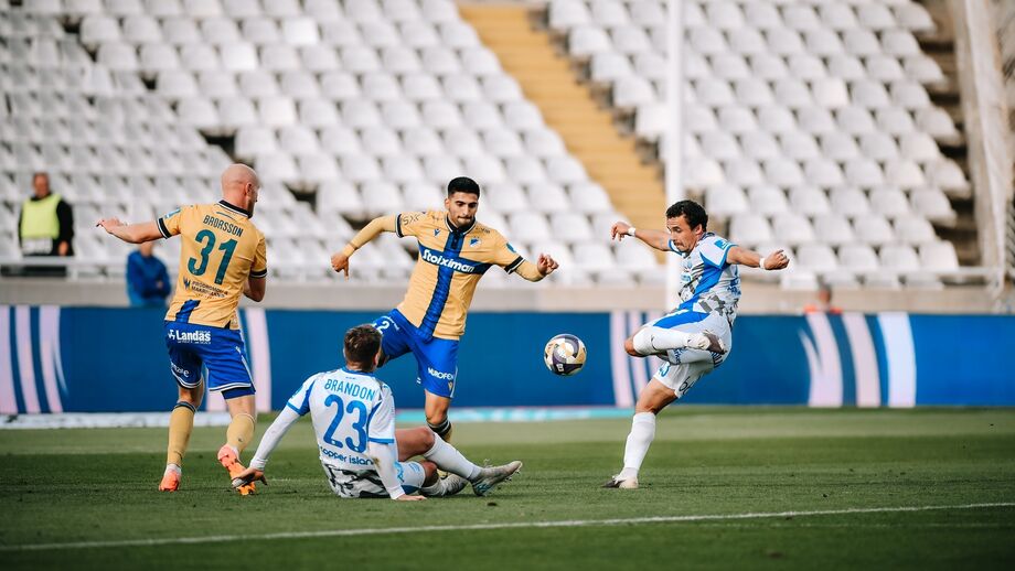 Pedro Marques bisou no Apollon