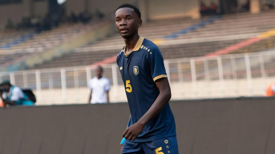 Esdras Makosi tem 18 anos 