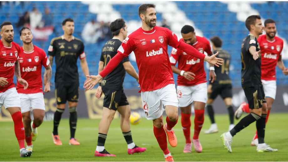 Venâncio pode voltar a ser opção na defesa do Santa Clara