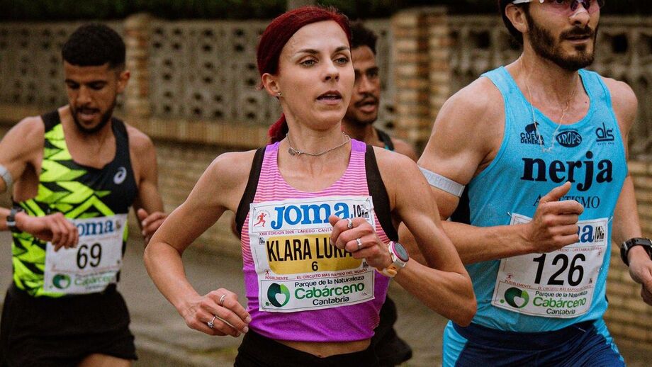 Klara Lukan faz história ao vencer os 10 km Villa de Laredo.
