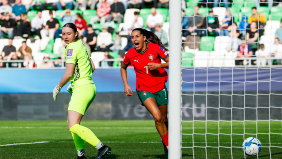 Kika celebra golo da vitória frente à Eslováquia