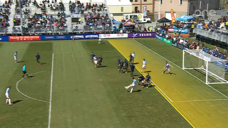 Nova lei do antigo treinador do Arsenal está a ser utilizada na Liga canadiana 