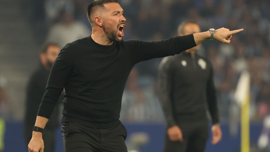 Francesco Farioli durante o jogo com o Tondela