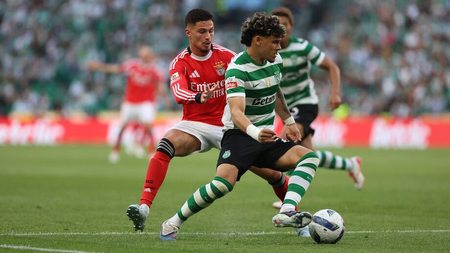 Duelo entre Maxi e Ivanovic no Sporting vs Benfica