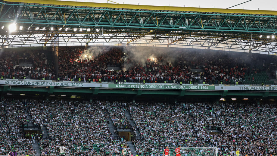 Mais de 51 mil adeptos estiveram em Alvalade