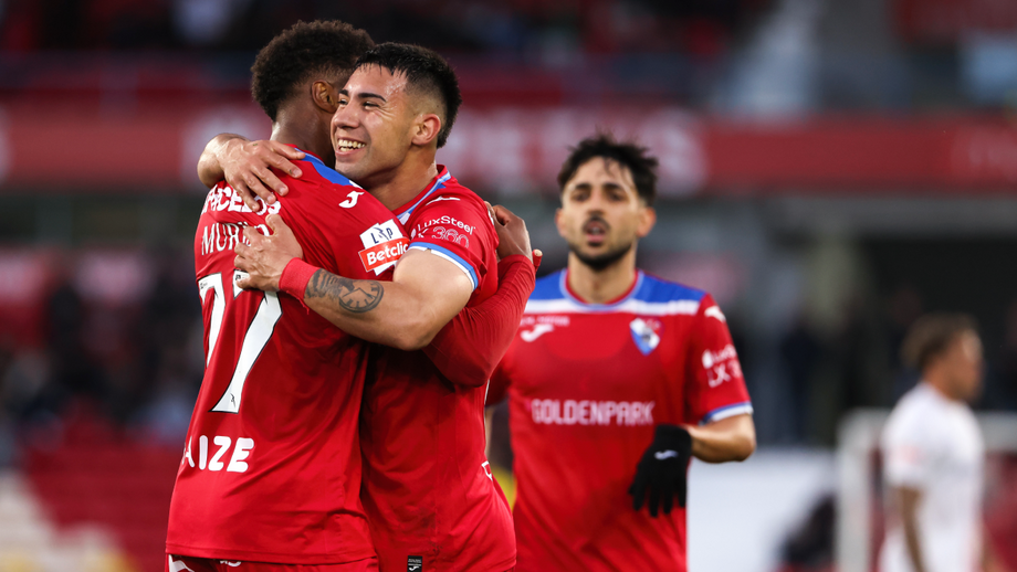 Jogadores do Gil Vicente celebram após o golo marcado