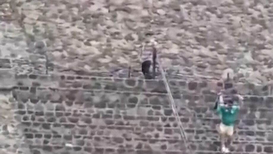 Uma mulher morreu e 13 ficaram feridas