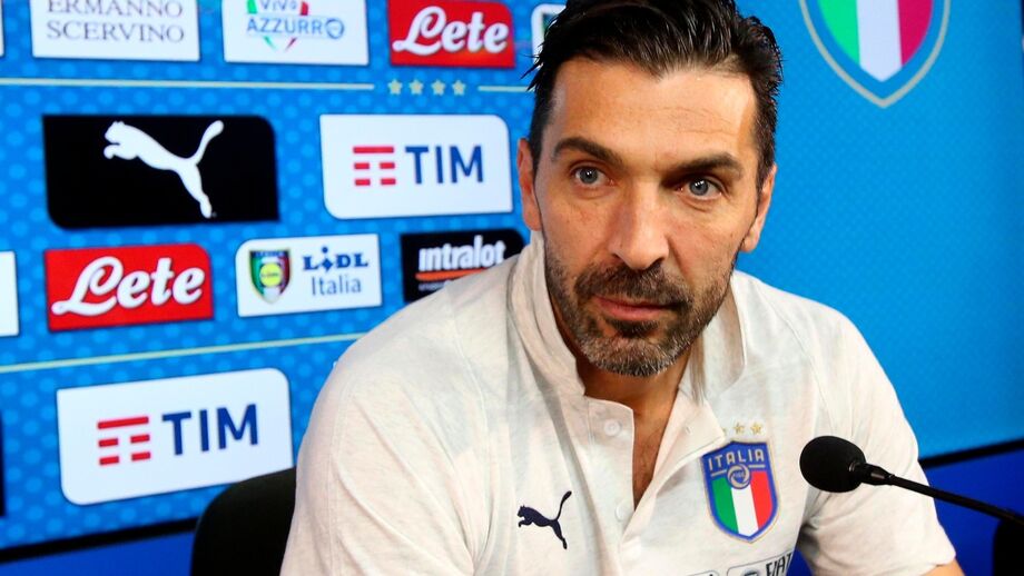 Buffon analisa a prestação recente da seleção italiana.

