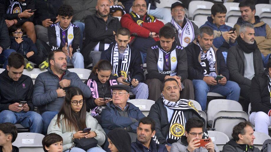 Cerca de 200 adeptos do Nacional esperados em Tondela 