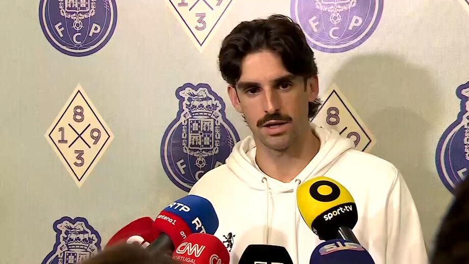 Jogador do Sporting na zona mista após empate com o FC Porto no Dragão