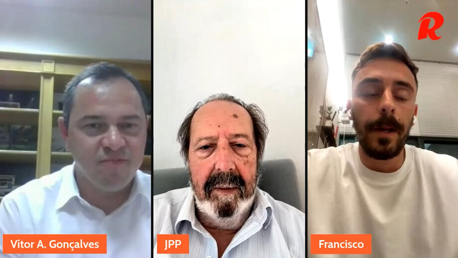 Não estava no alinhamento, mas historiador acabou por questionar o futebolista...