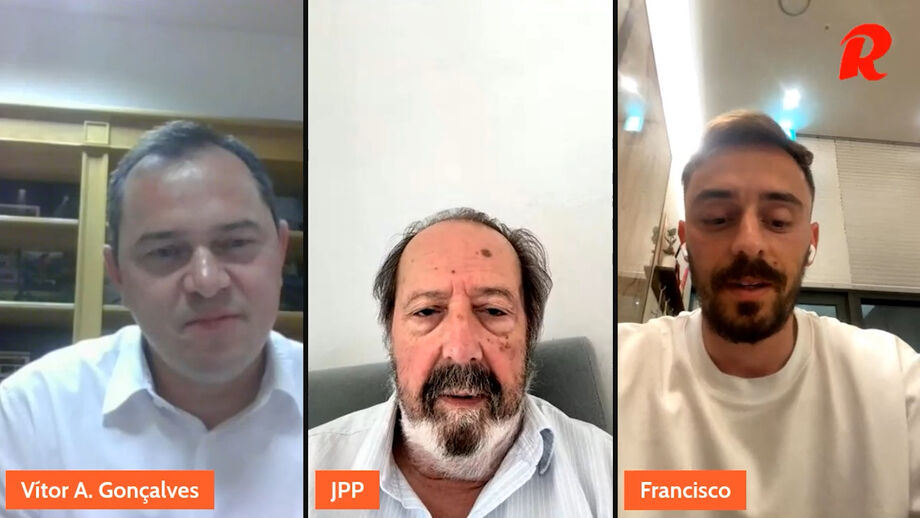 O historiador sentou-se 'à mesa' com Record e Francisco Geraldes para uma conversa sobre liberdade, política e desporto antes e depois da Revolução