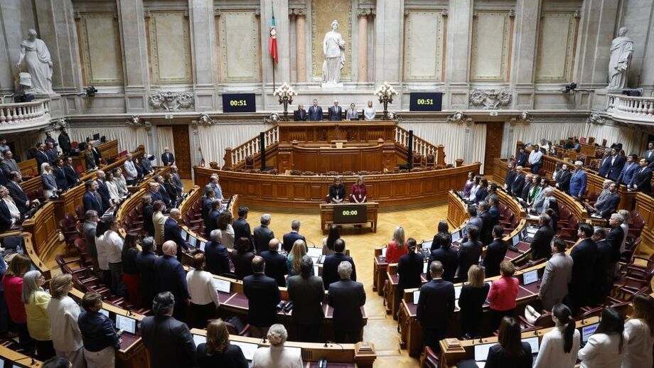 Seguro discursa pela primeira vez como Presidente da República na sessão solene do 25 de Abril no Parlamento