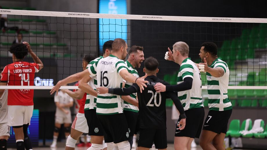 Sporting vence Benfica por 3-0 no playoff