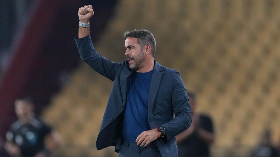 Artur Jorge, treinador do Cruzeiro